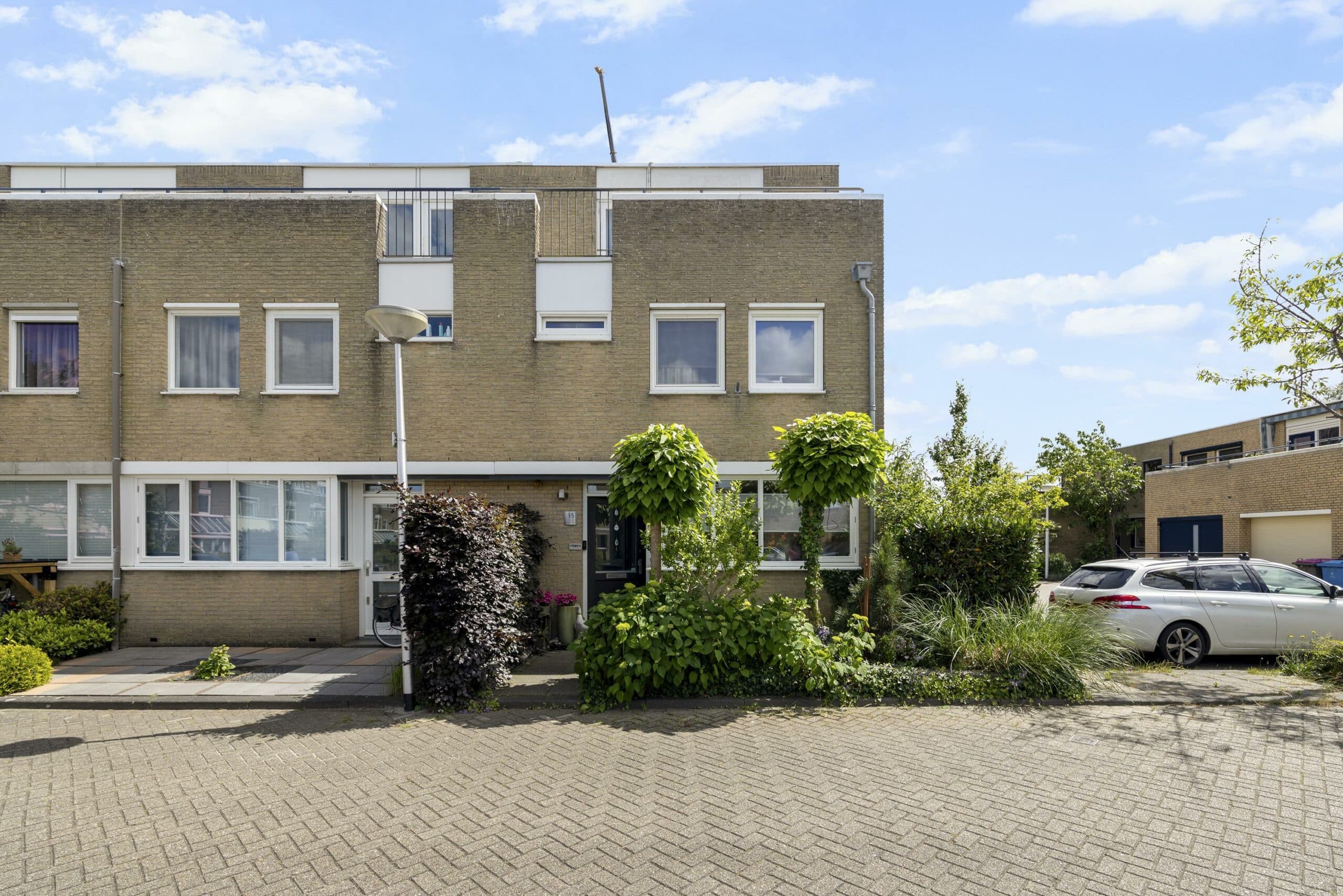 Foto van de woning aan de Van Barenstraat 35