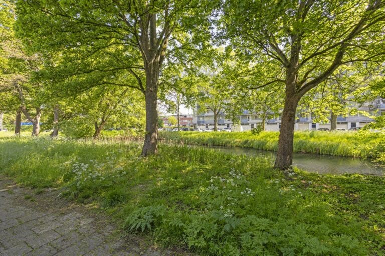 Foto van de woning aan de Aagje Dekenlaan 23