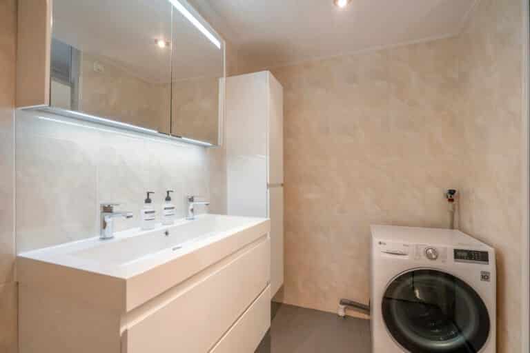 Foto van de woning aan de Aart van der Leeuwlaan 1074