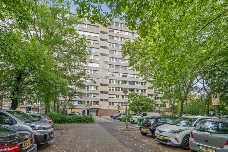 Foto van de woning aan de Aart van der Leeuwlaan 108