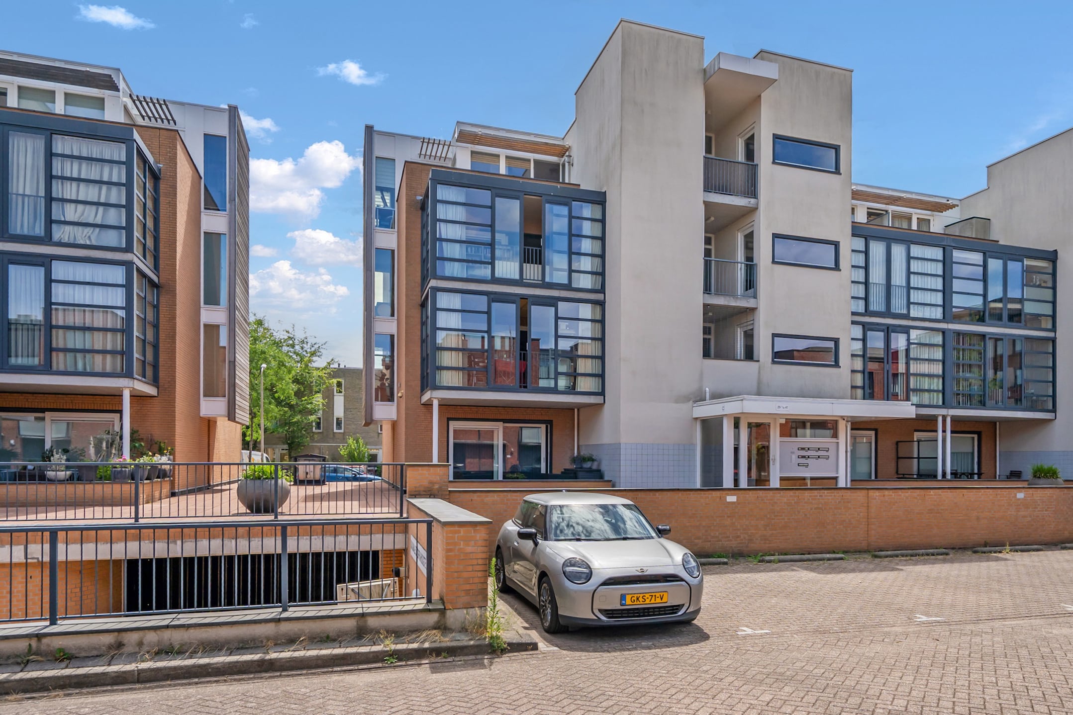 Foto van de woning aan de Machteld van Meterenlaan 37