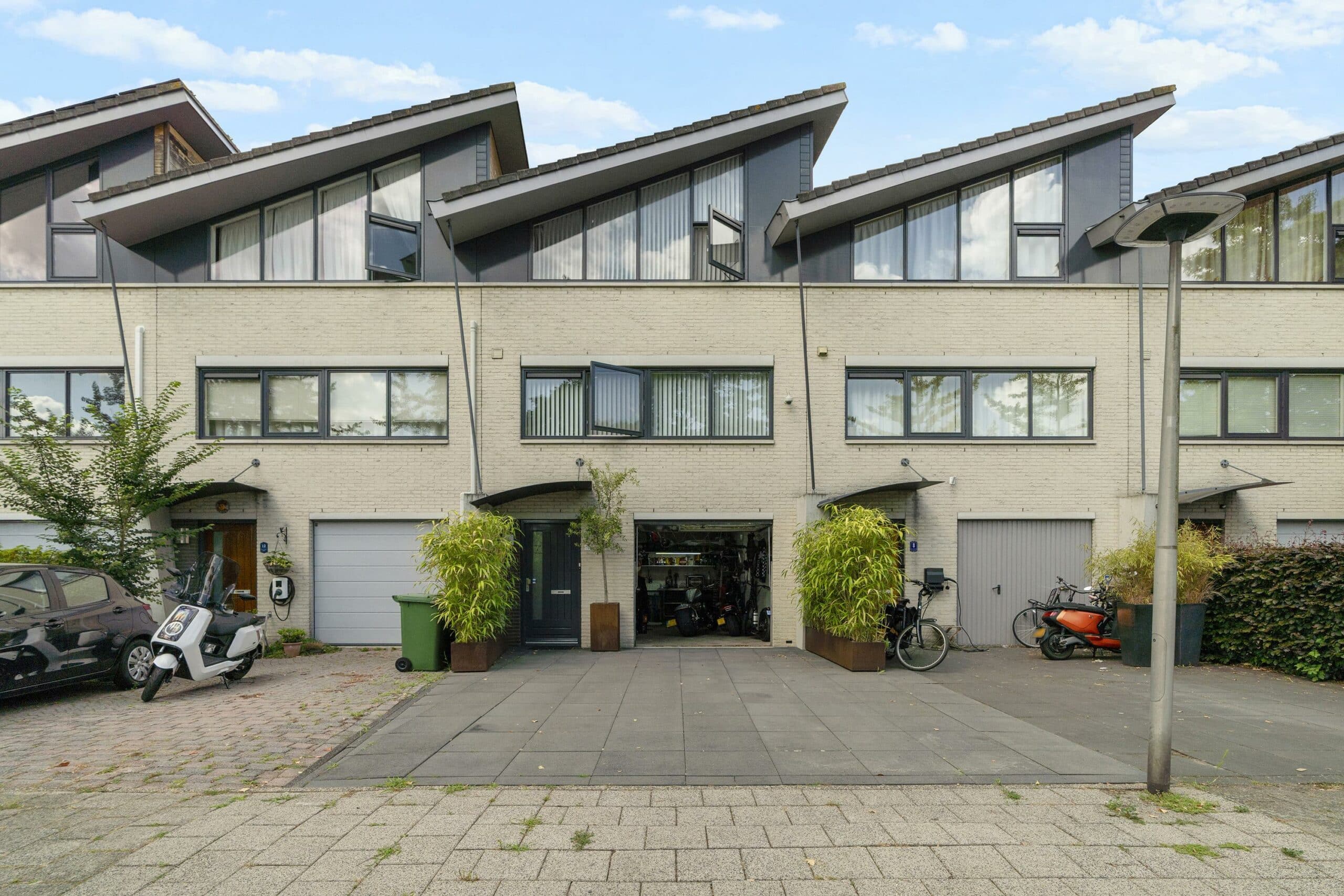 Foto van de woning aan de Graaf Willem II laan 10