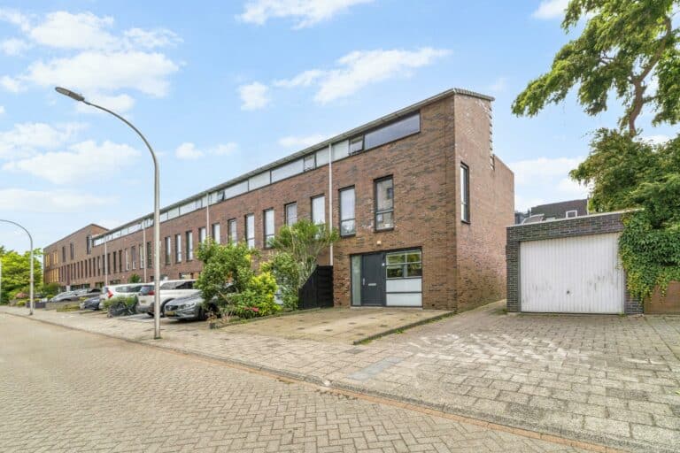 Foto van de woning aan de Molenaarstraat 1