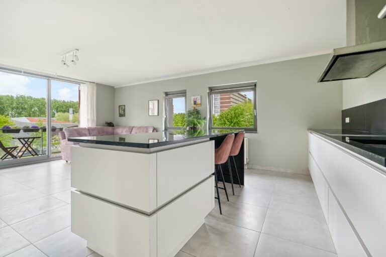 Foto van de woning aan de Taj Mahalplaats 77