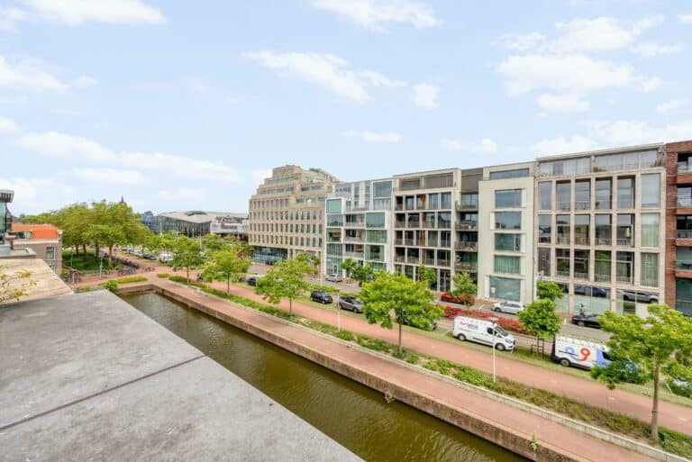 Foto van de woning aan de Graaf Floriskade 30A