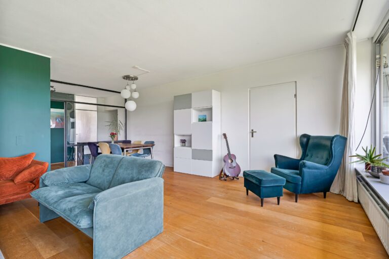 Foto van de woning aan de Adama van Scheltemaplein 38