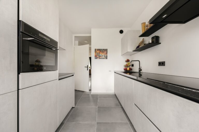 Foto van de woning aan de Roland Holstlaan 746